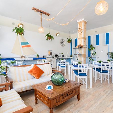 Hostal Pension Neon Tenerife Guaza Bagian luar foto