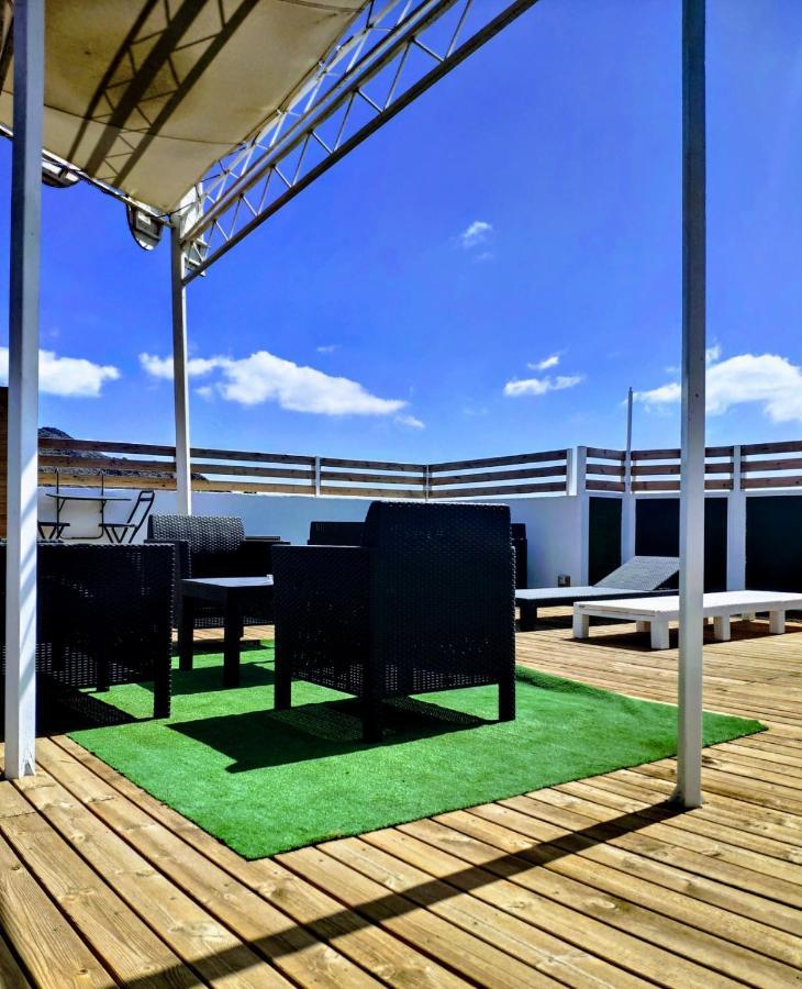 Hostal Pension Neon Tenerife Guaza Bagian luar foto