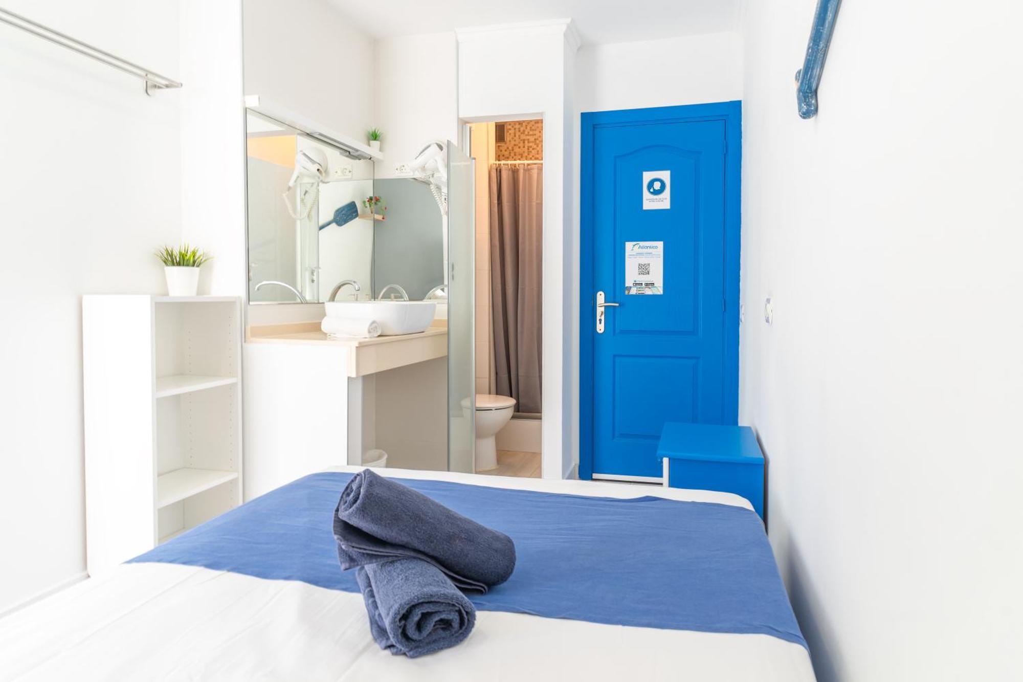 Hostal Pension Neon Tenerife Guaza Bagian luar foto