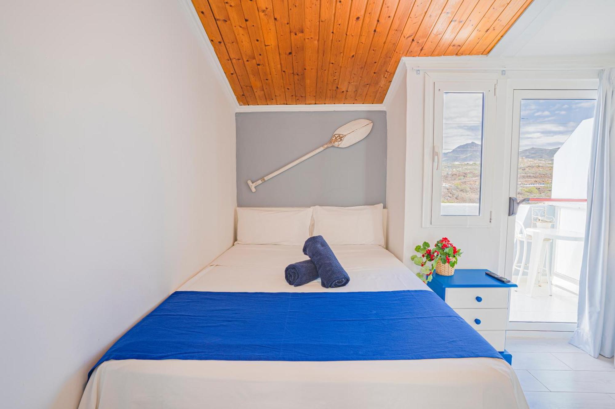Hostal Pension Neon Tenerife Guaza Bagian luar foto
