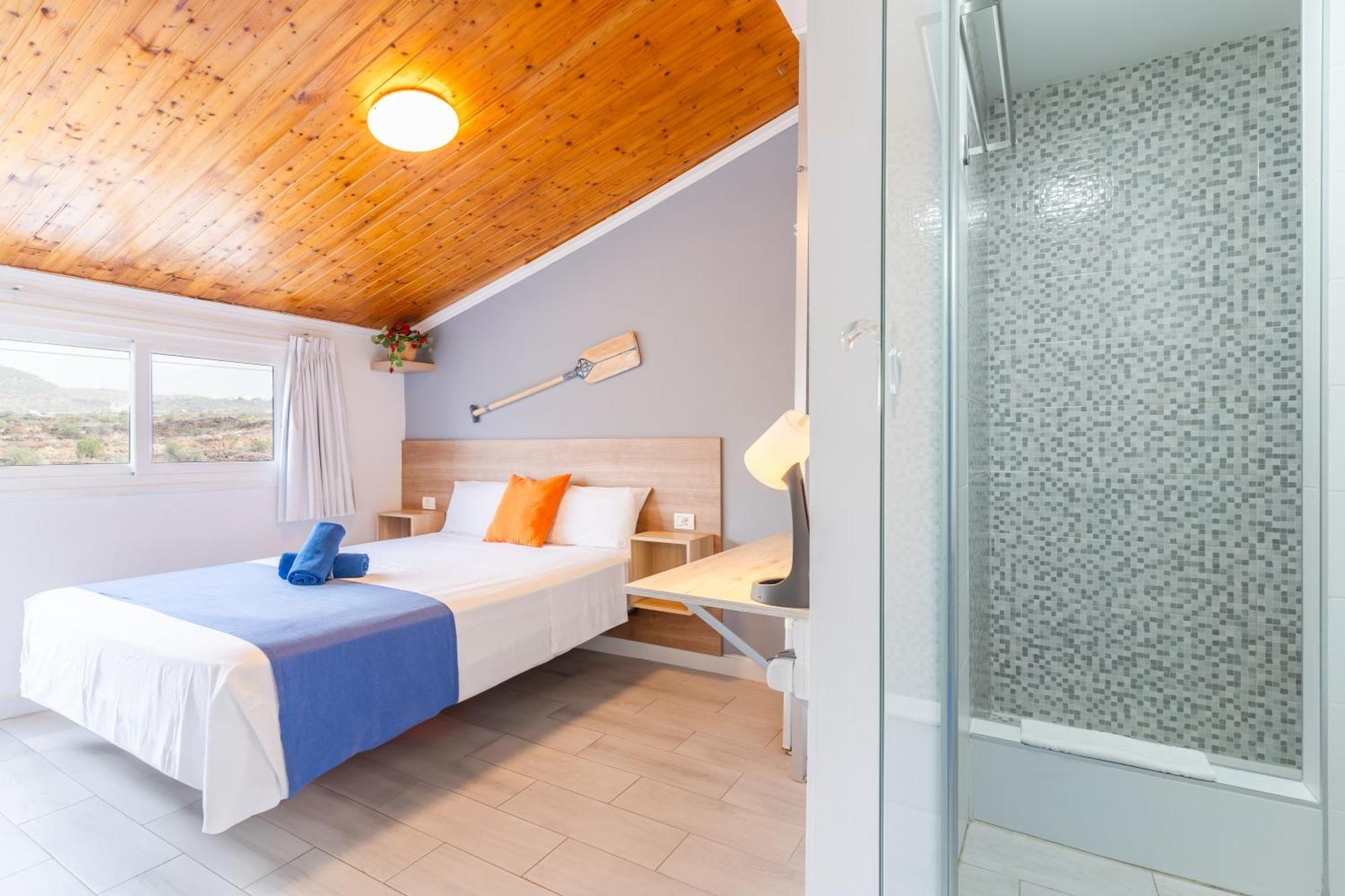 Hostal Pension Neon Tenerife Guaza Bagian luar foto